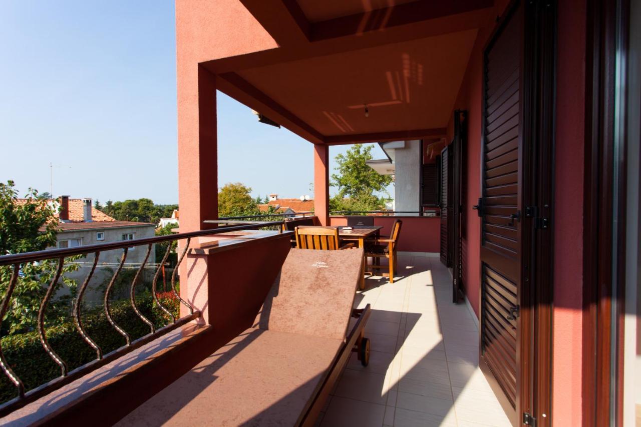 Apartments Banic Porec Bagian luar foto