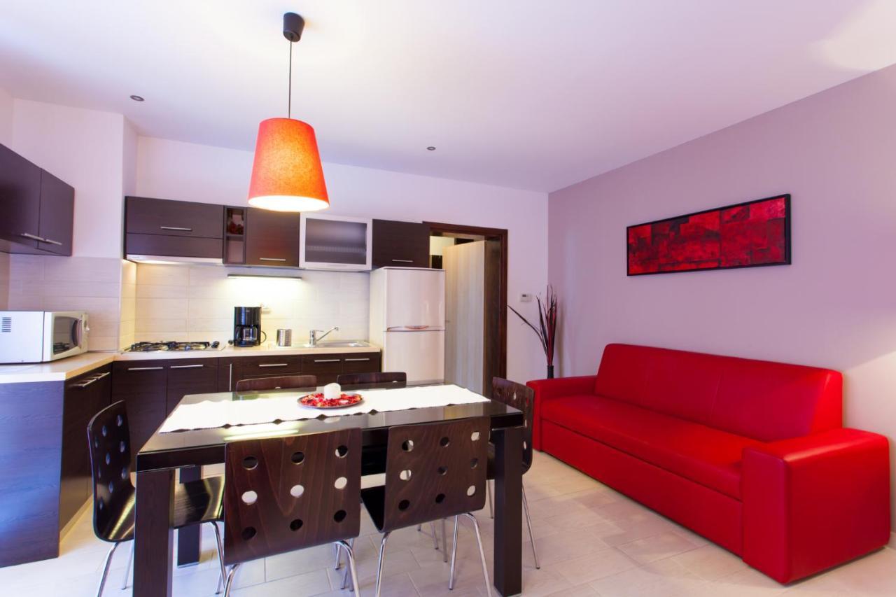 Apartments Banic Porec Bagian luar foto
