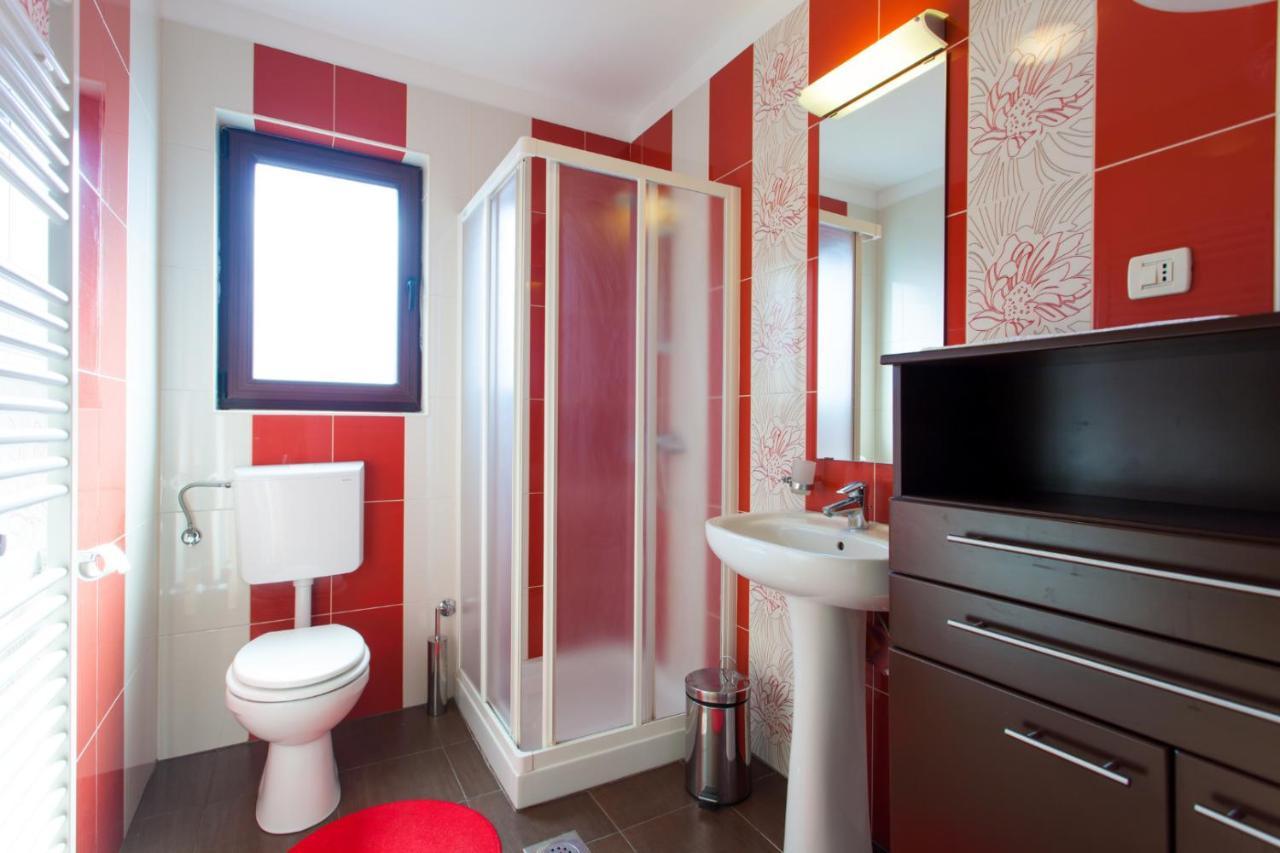 Apartments Banic Porec Bagian luar foto