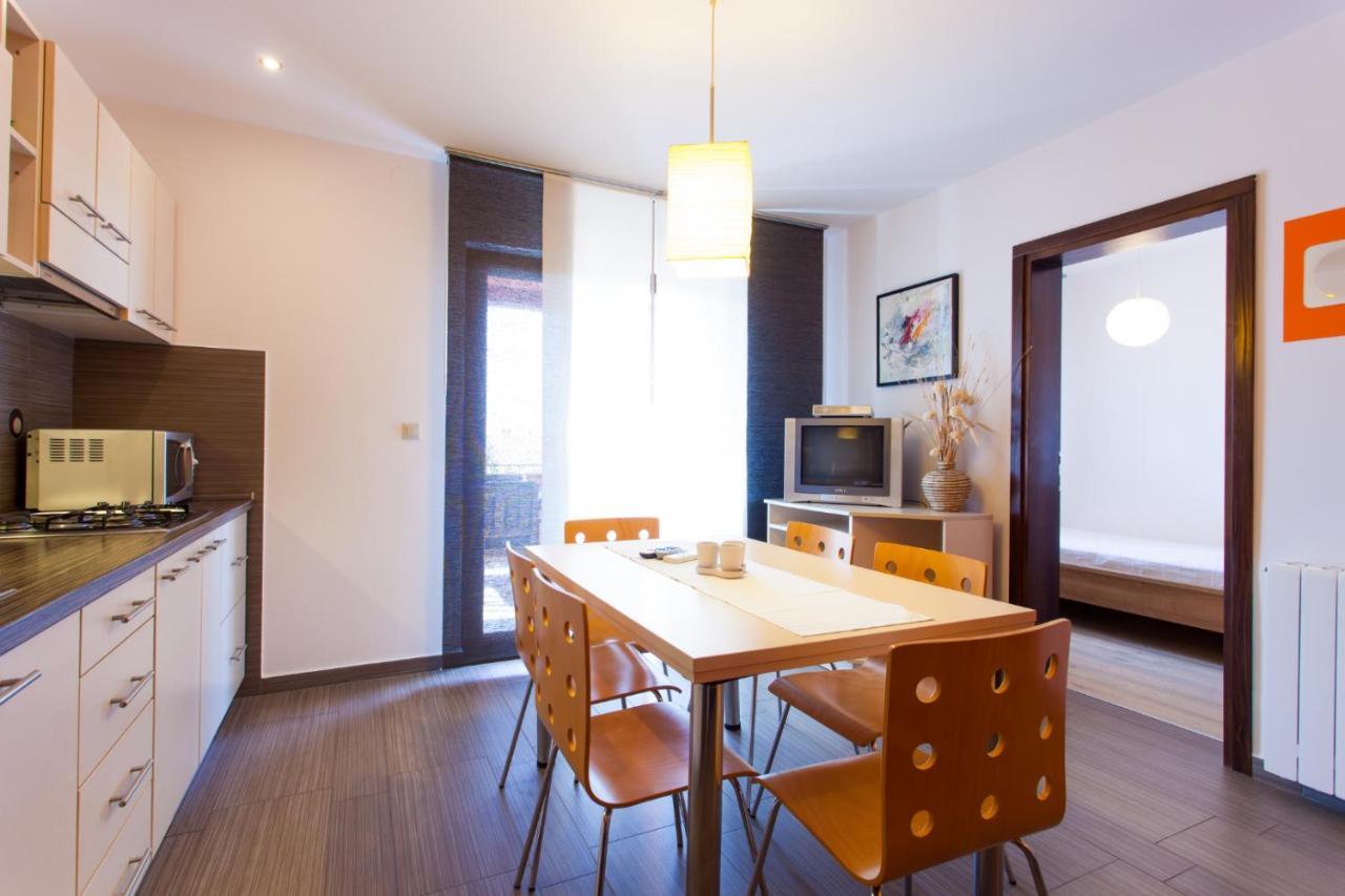 Apartments Banic Porec Bagian luar foto