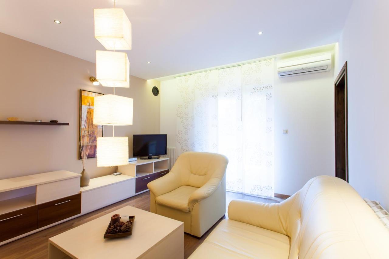 Apartments Banic Porec Bagian luar foto