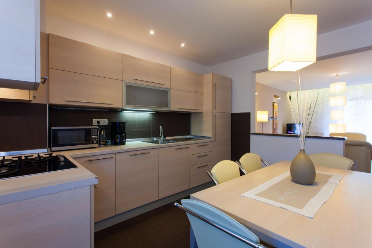 Apartments Banic Porec Bagian luar foto